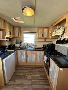 9 Caulkers Rest - Whitecliff Bay