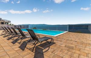 Lovely Apartment In Crikvenica