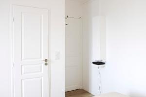 Cozy Studio with Unobstructed Views Near Paris