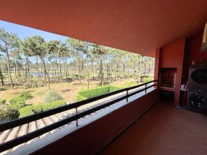 2 plus 1 Bedroom Apartment Golf Course