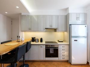 Mykonian Living The Little Venice Suites & Residence