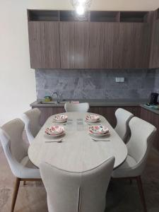 The Fringe Luxe Villa at Forestcity