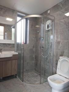 The Fringe Luxe Villa at Forestcity