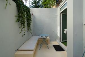 Spacious 3BR Oasis with Garden in Central Athens