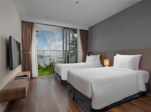 Phòng Deluxe View Biển Flamingo Cát Bà