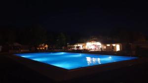 Camping 3 étoiles - Piscine - ccbgbi0