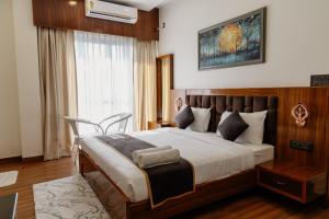The Twelve Petals by Parvati Inn
