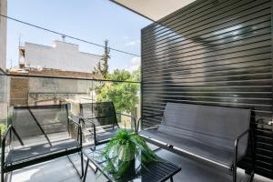 Zeni - Stylish Studio & Balcony in Athens