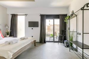Zeni - Stylish Studio & Balcony in Athens