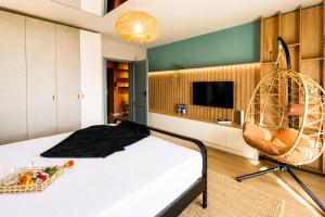 Urban Eden Suite