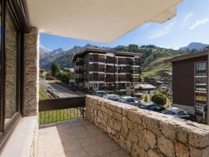 Appartement 3* proche pistes et commerces, Wi-Fi - FR-1-304-72