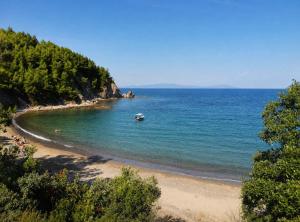 Agroktima Ioli - Peaceful Getaway with Pool Evia