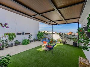 Oceanfront Penthouse, Playa San Juan
