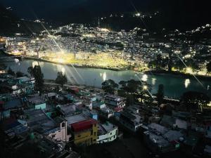 Viraj home stay Uttarkashi