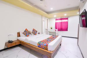 FabHotel Aarvi Inn
