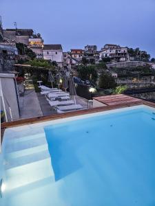 Amalfi Sky View