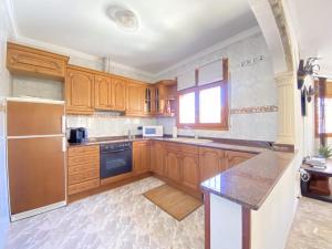 TH45 Villa Mediterránea con Piscina Privada en Miami Playa