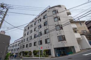 Modern Living Tokyo Komagome 506 a compact studio at excellent location