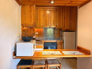 Confort total - Chimenea, sol y cocina completa - Falcó 3