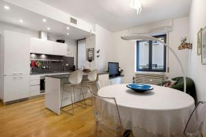 Apartment In Milan Close To Mm2