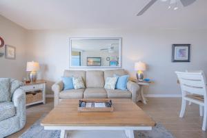Phoenix V 216 condo