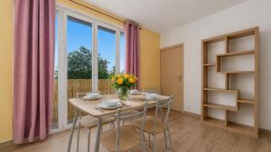 Appartement lumineux avec balcon et parking gratuit