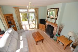 The Cottage - Holiday home in Reedham on the Southern Norfolk Broads
