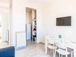 Apartment Casa Flora by Interhome