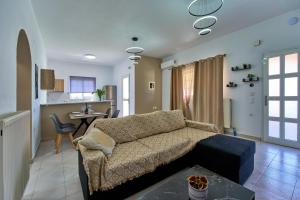 Villa Escapes By The Beach