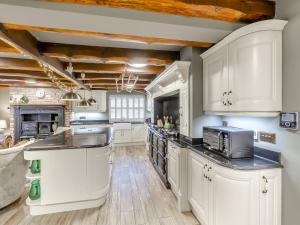 Cottage - Uk48471