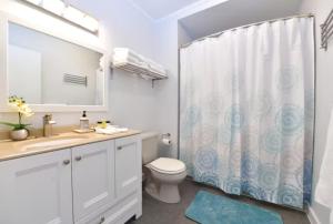 Downtown Suite #4 - Wharf View