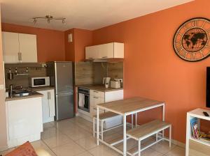 Appartement cosy avec piscine proche centre