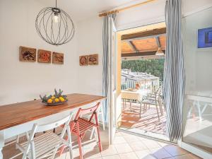 Apartment Vier-Zimmer-Wohnung 300 Meter vom Strand entfernt by Interhome