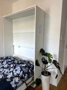 Modern Studio with Balcony, AC & Gym in Wrzeszcz