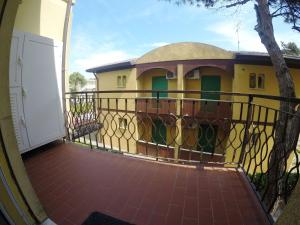 Apartment Komfortable Wohnung in Rosolina Mare mit Garten by Interhome