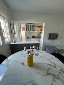 Apart-pool Tivat