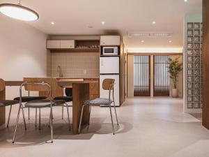 CODA Hostel #1 성수 강남 종로 2호선line 최대12인
