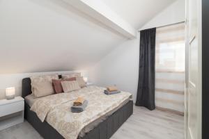 Attic Oasis - 2 bedroom apartment