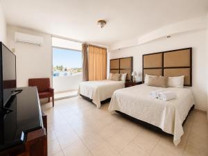 Zona Dorada Living