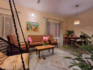WalkUp Entire 2BHK Apartment