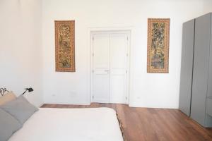 Amira home