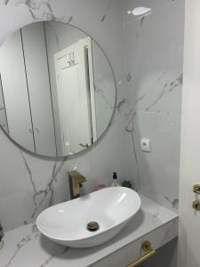 Apart-pool Tivat