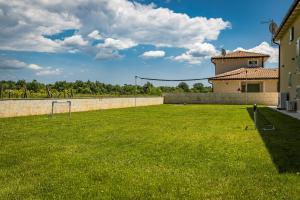 Villa LunIstra in Central Istria for 10 people with private pool & kids playground