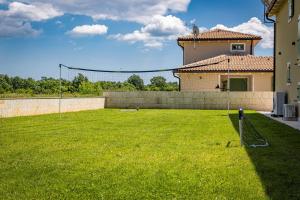 Villa LunIstra in Central Istria for 10 people with private pool & kids playground