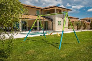 Villa LunIstra in Central Istria for 10 people with private pool & kids playground