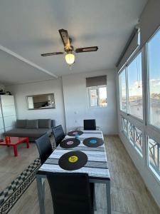 Studio with ocean view and pool in La Mata