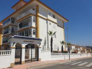Studio with ocean view and pool in La Mata