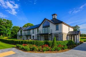 Killeen Castle