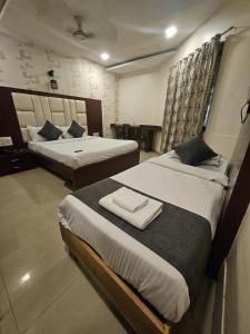 Luxury Hotel Addoree Palace - Near Mumbai Airport