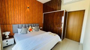 Altitude 24 - Luxury 2 BHK Skyline Apartment in Gift City